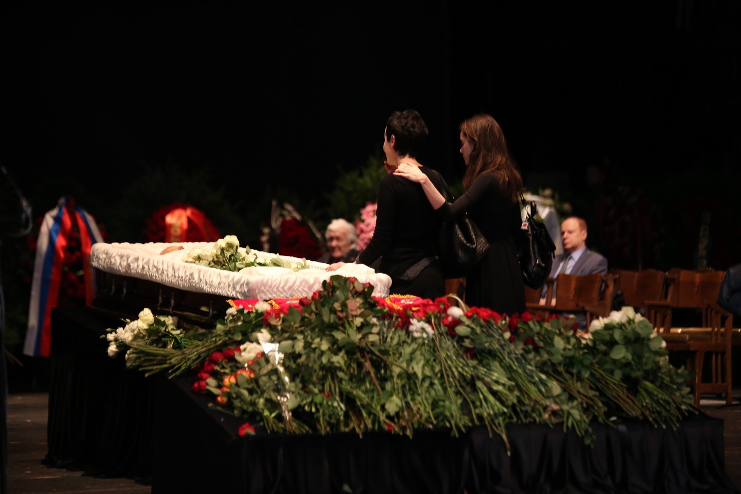 Олега Табакова похоронили на Новодевичьем кладбище